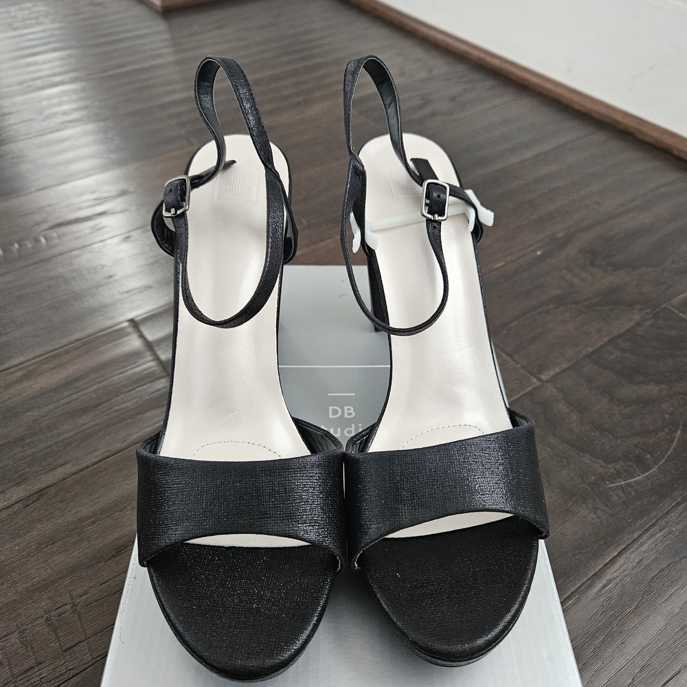 Chic Black Strappy Heels
